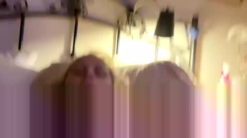 Snapshot of bw696991188279 chatting on 10.09.25 bw696991188279 online show from 10.09.25