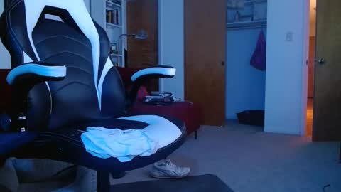 Snapshot of bwall1425 chatting on 12.31.24 bwall1425 online show from 12.31.24