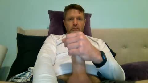 Snapshot of bwcnc chatting on 01.08.25 bwcnc online show from 01.08.25