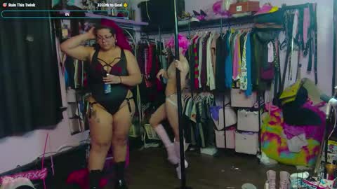 Snapshot of bxbyfxgaa chatting on 11.07.25 BxBYFxG online show from 11.07.25