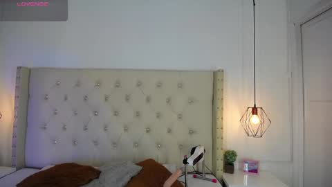 bycandy_ online show from 11.20.25