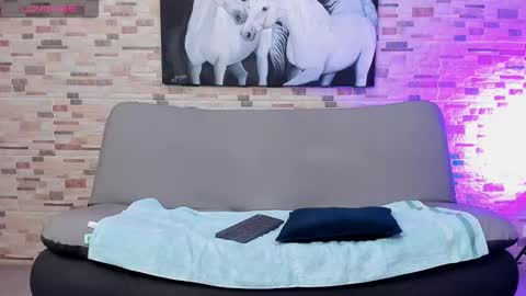 Alexis  Eric - Independent Model online show from 10.04.25