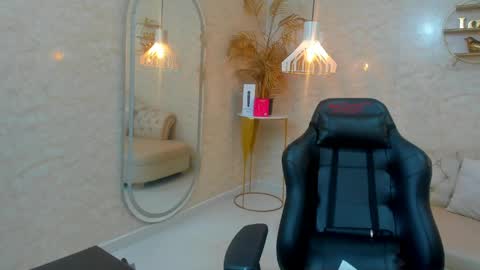 Snapshot of caamii_sweett chatting on 05.28.26 Camii Sweet online show from 05.28.26