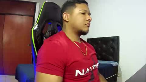 Snapshot of caballerozodi chatting on 10.29.25 caballerozodi online show from 10.29.25