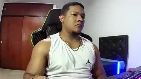 Snapshot of caballerozodi chatting on 11.27.25 caballerozodi online show from 11.27.25