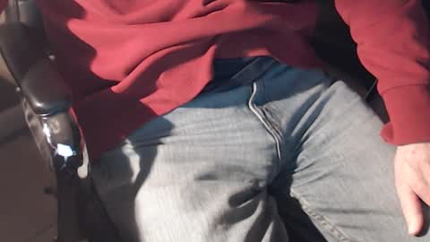 CAgay8 online show from 02.14.25