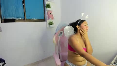 Snapshot of cailyn_messy chatting on 10.24.25 karina online show from 10.24.25