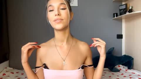 Snapshot of caitlinmorgenroth chatting on 10.22.25 Kate online show from 10.22.25