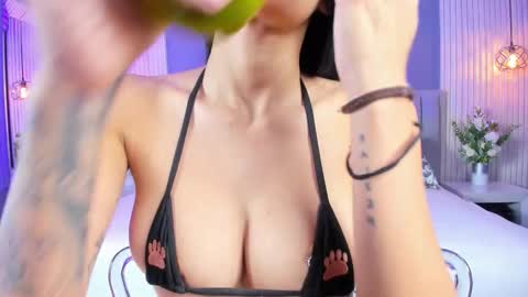 Caitlyn  online show from 10.14.25