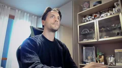 Snapshot of calciatore94 chatting on 10.16.25 Marco online show from 10.16.25