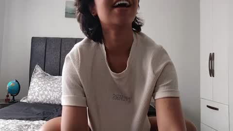 Sofia online show from 09.10.25