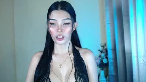 Snapshot of call_me__anna chatting on 12.26.24 Anna online show from 12.26.24