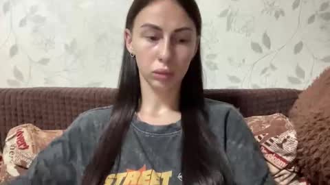 Anna online show from 10.21.25