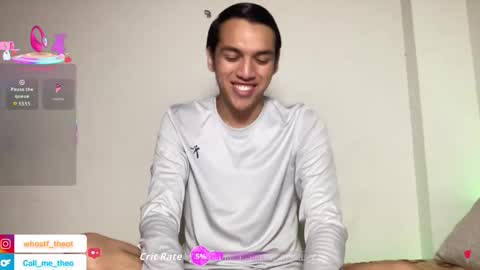 Snapshot of call_me_theo chatting on 10.08.25 Mateo online show from 10.08.25