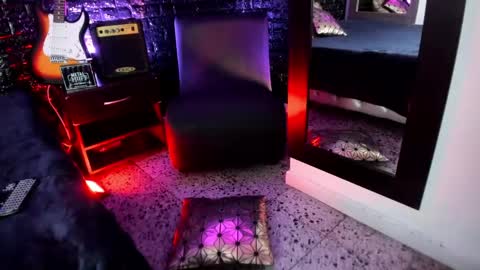 Snapshot of calliope_dark chatting on 01.06.25 calliope_dark online show from 01.06.25