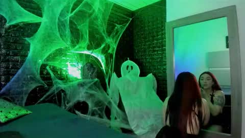 Snapshot of calliope_dark chatting on 10.24.25 calliope_dark online show from 10.24.25