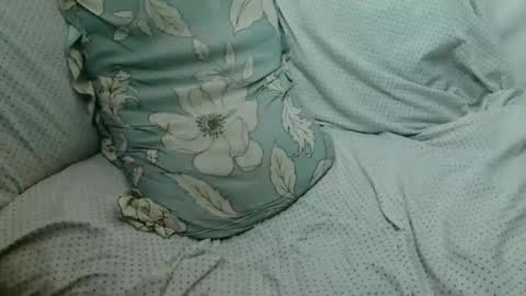 Snapshot of callme_pogs chatting on 10.24.25 callme_pogs online show from 10.24.25