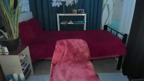 Snapshot of callmebythename_daisy chatting on 12.02.25 A STINGY MAN IS A SIGN OF UNWELLINGNESS. online show from 12.02.25