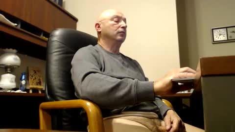 Calthegoose online show from 10.27.25