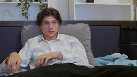 Calvin online show from 01.11.25