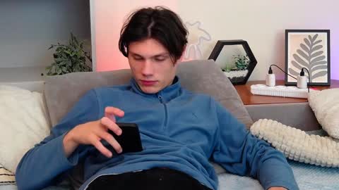 Calvin online show from 01.18.25