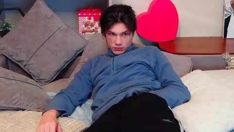 Calvin online show from 02.12.25