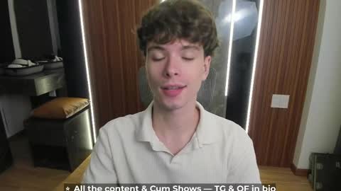 Hey I am Calvin  online show from 05.20.26