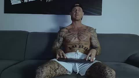 Calvin  online show from 09.16.25