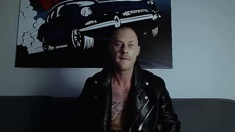 Calvin  online show from 10.06.25