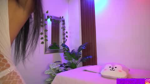 Calypso and Kayla online show from 10.04.25