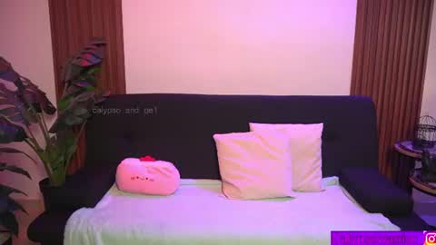 Calypso and Kayla online show from 06.18.26