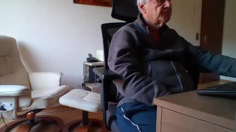 camcologne online show from 11.21.25