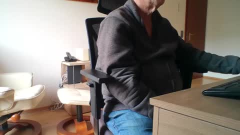 Snapshot of camcologne chatting on 02.06.26 camcologne online show from 02.06.26