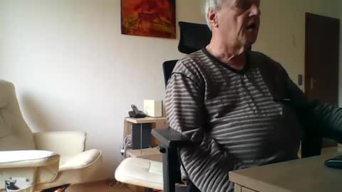 Snapshot of camcologne chatting on 02.24.26 camcologne online show from 02.24.26