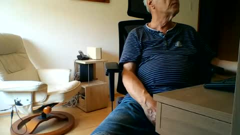 camcologne online show from 06.27.26