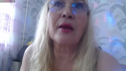 CamDiva1 online show from 04.18.26