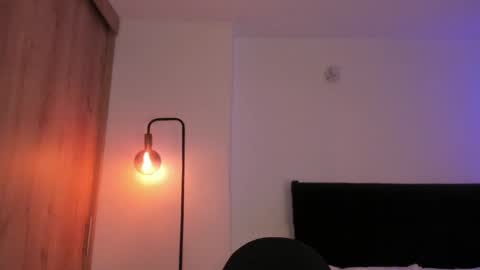 Cameron online show from 11.25.25