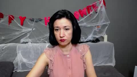 Cameronenns online show from 10.23.25