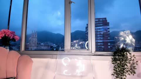 Snapshot of cami_cruzz chatting on 12.28.24 Camila cruz online show from 12.28.24