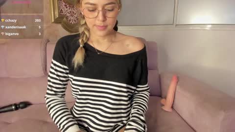   online show from 12.12.24
