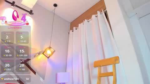 cami_rouxx online show from 10.28.25