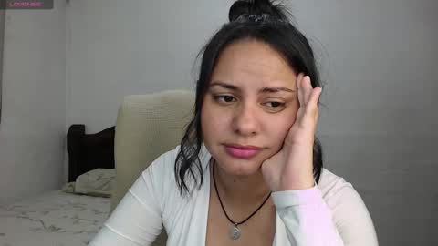 Camila Valbuena online show from 09.26.25