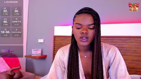 Snapshot of camiestrada chatting on 12.30.24 camiestrada online show from 12.30.24