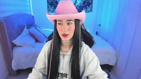 Snapshot of camiilaatorres chatting on 10.09.25 camila online show from 10.09.25