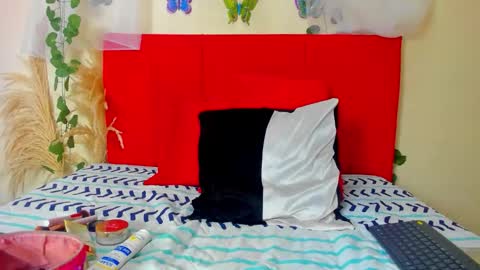 camila_collins7 online show from 10.20.25