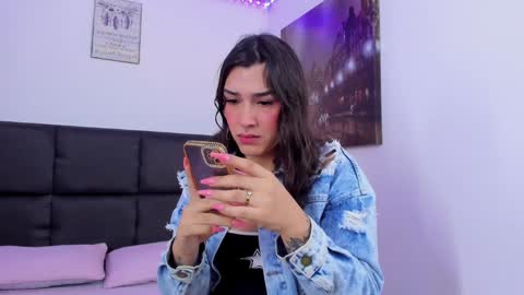  s online show from 12.21.24
