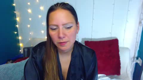 Snapshot of camila_delarosa chatting on 12.26.24 camila online show from 12.26.24