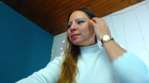 Snapshot of camila_delarosa chatting on 12.29.24 camila online show from 12.29.24