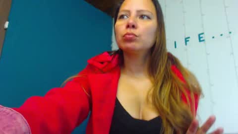 Snapshot of camila_delarosa chatting on 01.15.25 camila online show from 01.15.25