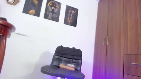 camila_hots online show from 10.21.25